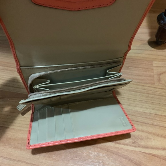 Coach wallet - Picture 2 of 3